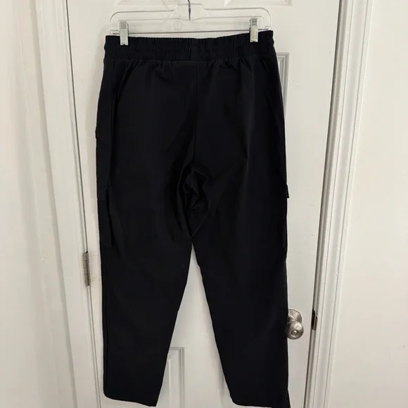 Mondetta Men's Dark Cargo Pants Size Medium - Picture 2 of 8